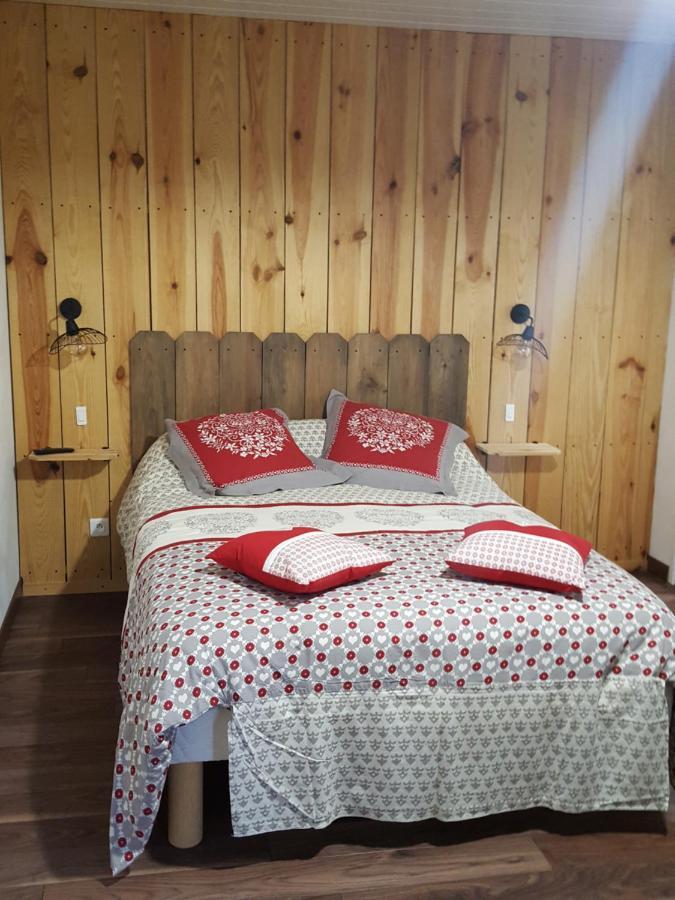 Bed and Breakfast Chez Alexandra Louchats Exteriér fotografie